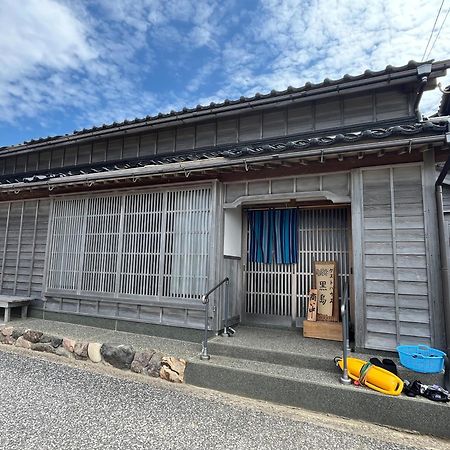 ゲストハウス黒島 Anamizu Bagian luar foto