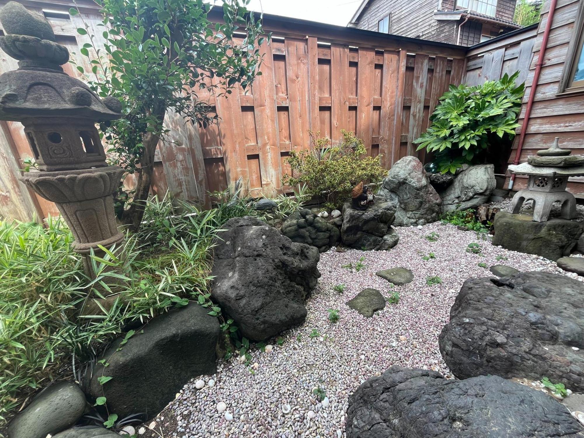 ゲストハウス黒島 Anamizu Bagian luar foto